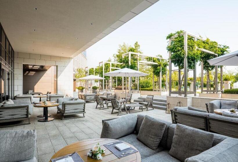 Habitació Premium, Paradise City