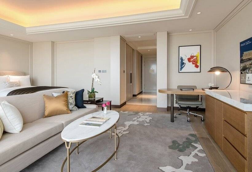 Habitació Premium, Paradise City