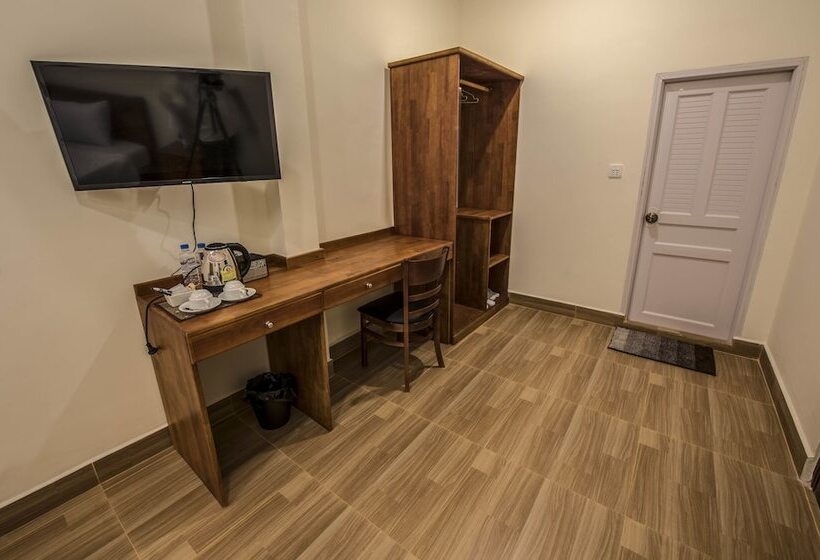 חדר דלוקס עם מרפסת, Phnom Penh Le Vincent