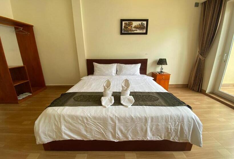 Номер Deluxe с Балконом, Phnom Penh Le Vincent