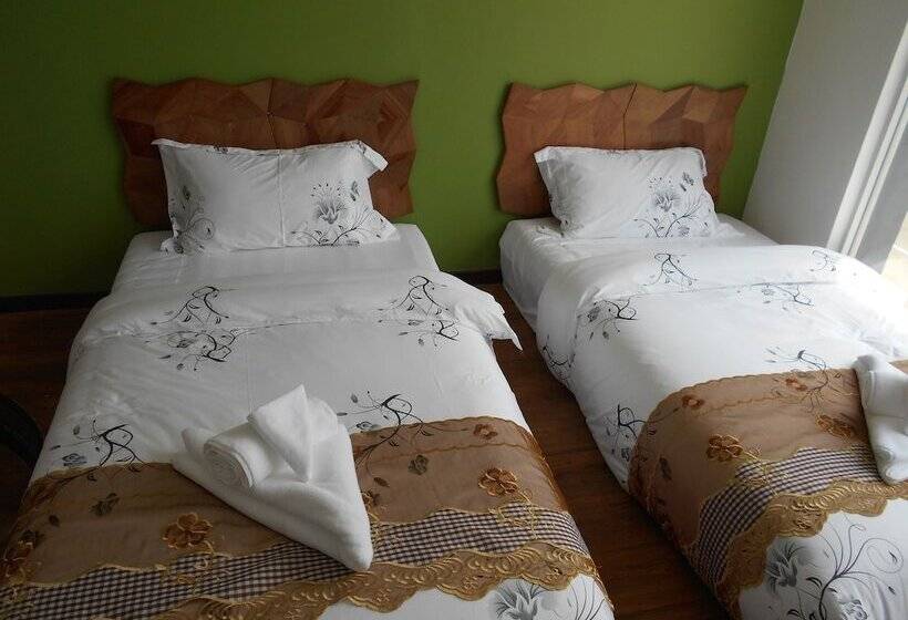 豪华房间, Pi Grand