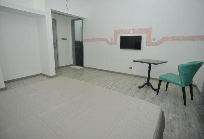 스탠다드 룸, Jess Hotel Kpalimé