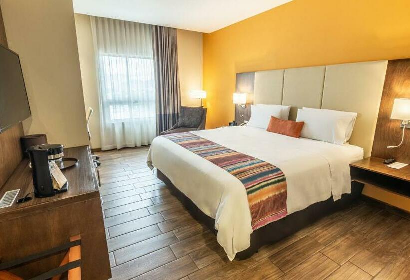带大床的标准间, Latam Hotel Plaza Pradera Quetzaltenango