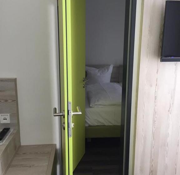 Семейный Номер, Novina Sleep Inn Herzogenaurach