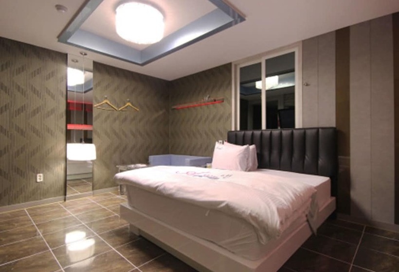 חדר סטנדרט, Anne Motel