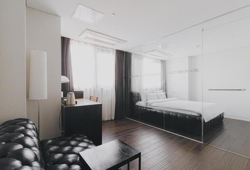 Quarto deluxe, Acc Design