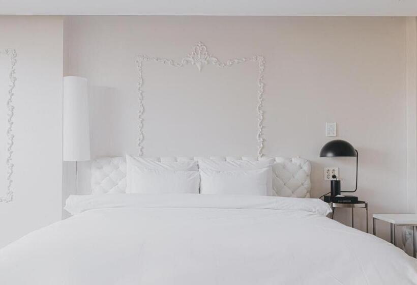 Suite com Varanda, Acc Design