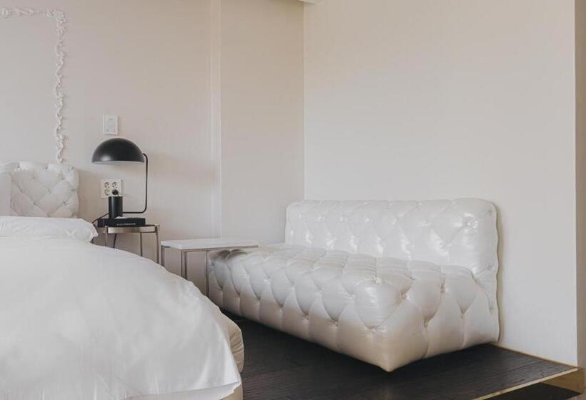 Suite com Varanda, Acc Design