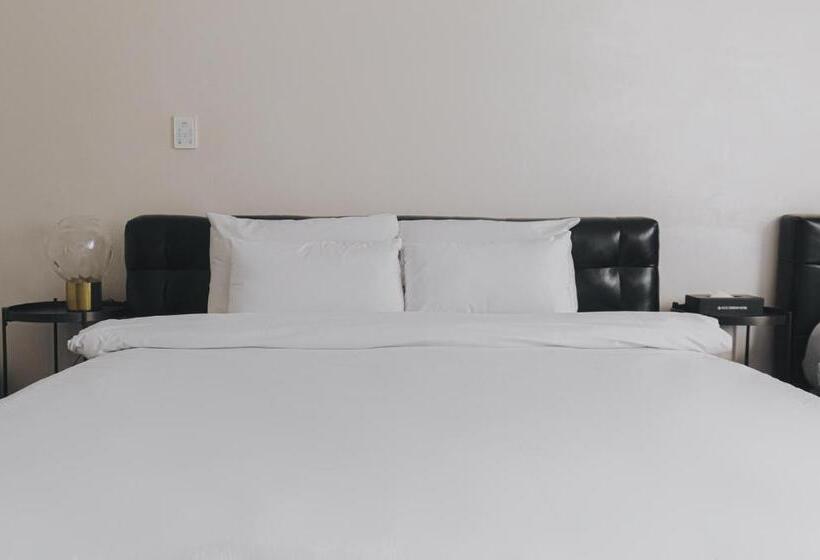 Quarto standard, Acc Design