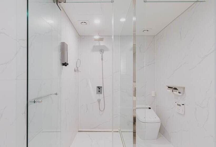 디럭스 룸, Acc Design