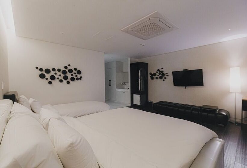 디럭스 룸, Acc Design