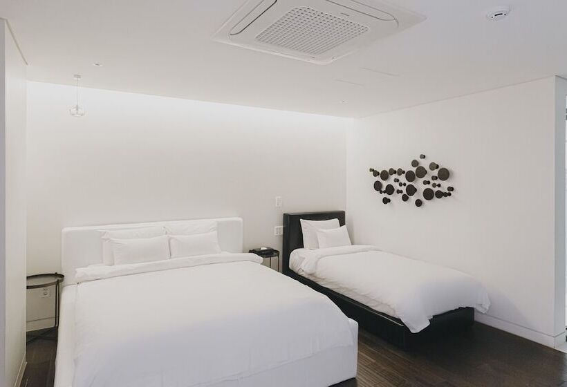 디럭스 룸, Acc Design