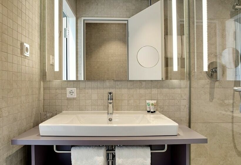 غرفة كومفورت, Am Remspark