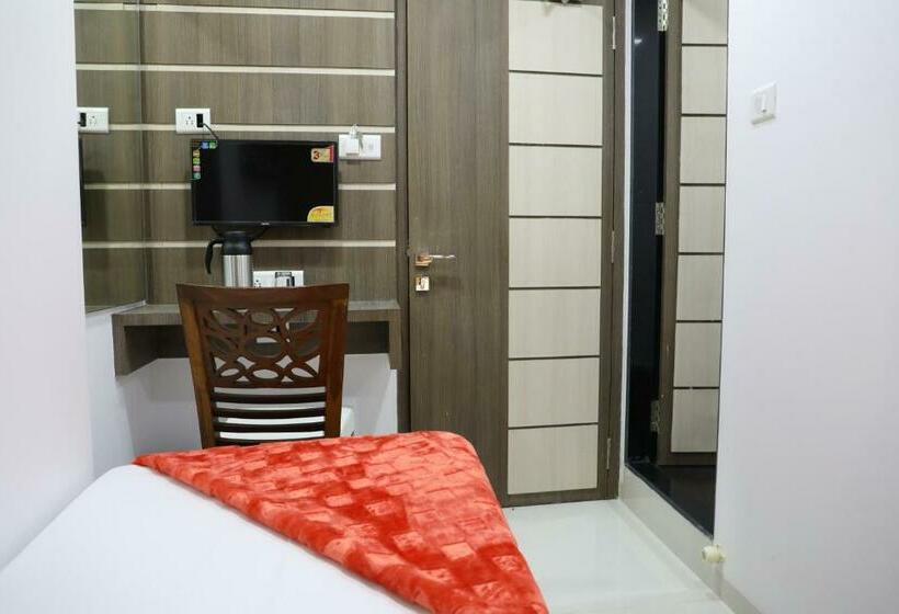 חדר סטנדרט יחיד, Fantacee