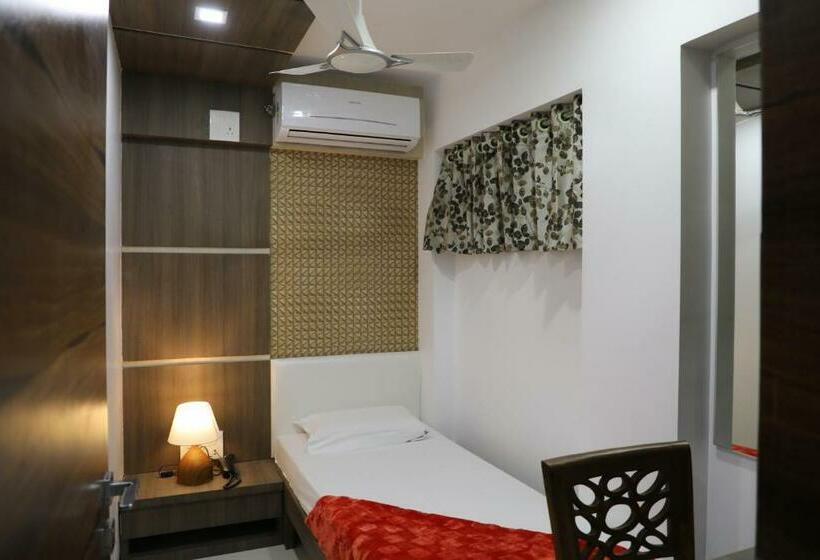 חדר סטנדרט יחיד, Fantacee