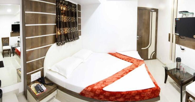 חדר סטנדרט ללא AC, Fantacee