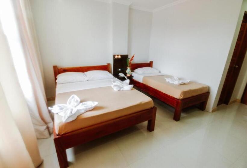 Номер Стандарт Трехместный, Lapira