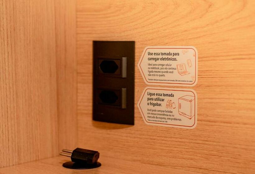 اتاق راحتی سه تخته, Luds Comfort