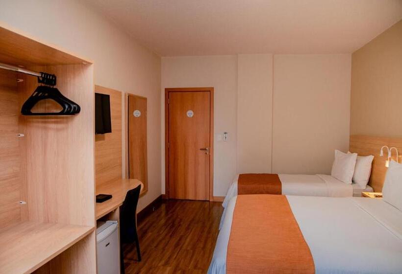 اتاق استاندارد سه تخته با بالکن, Luds Comfort