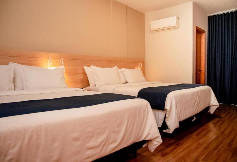 اتاق استاندارد چهارنفره با بالکن, Luds Comfort