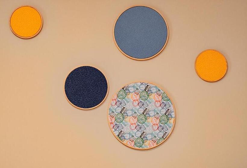 اتاق راحتی سه تخته, Luds Comfort