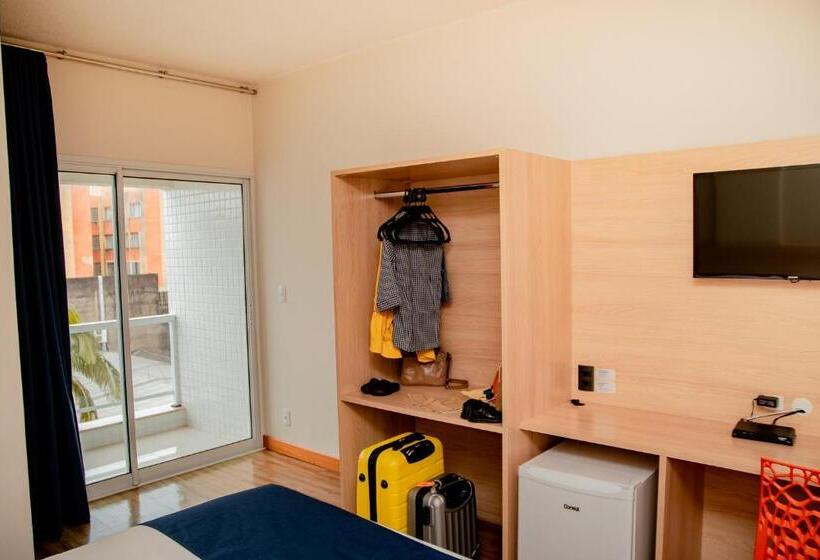 اتاق استاندارد چهارنفره با بالکن, Luds Comfort