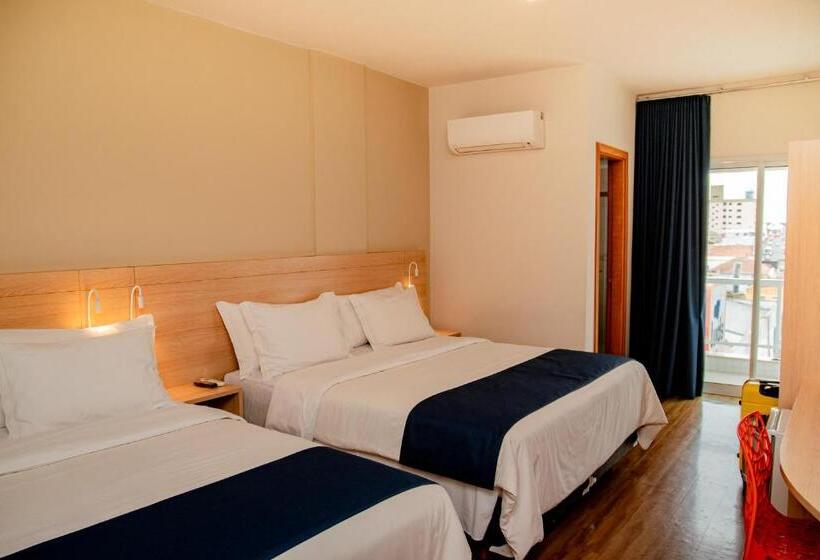 اتاق استاندارد چهارنفره با بالکن, Luds Comfort