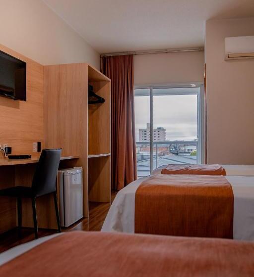 اتاق استاندارد سه تخته با بالکن, Luds Comfort