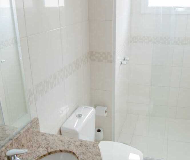 اتاق راحتی سه تخته, Luds Comfort