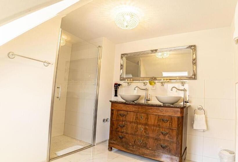 Suite with lake view, Porto Sofie Gottlieben