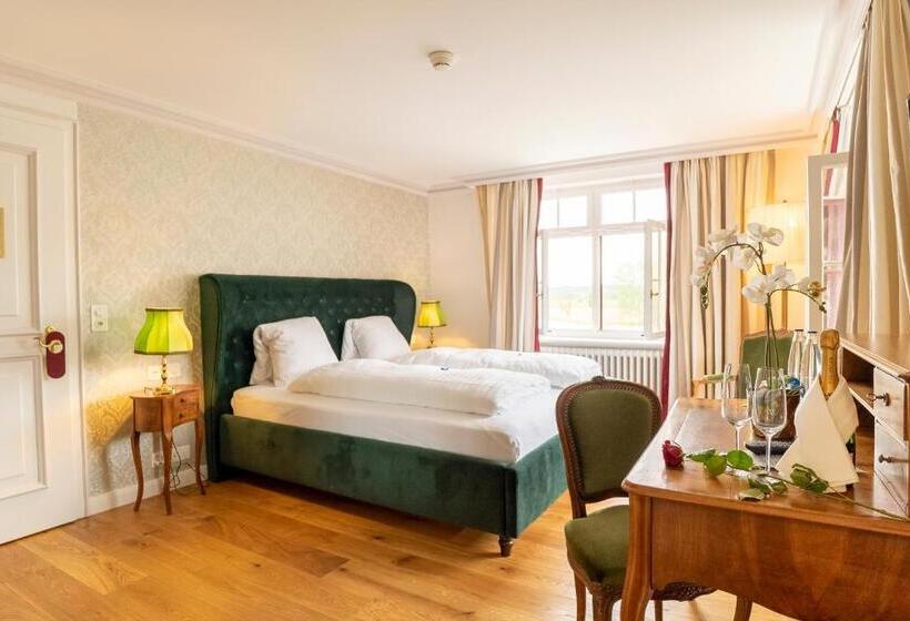 Deluxe Kamer met Uitzicht op het Meer, Porto Sofie Gottlieben