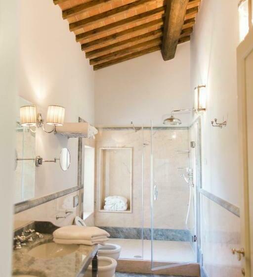 سوییت لوکس, Villa Le Calvane