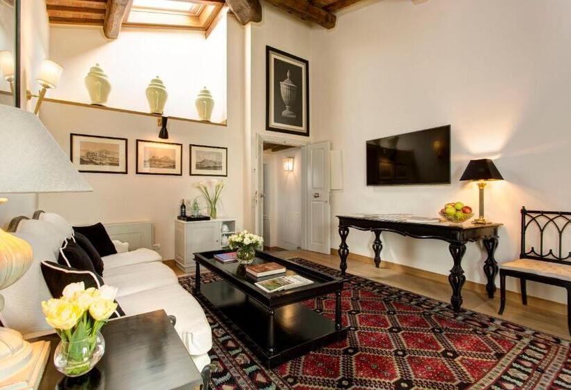 سوییت لوکس, Villa Le Calvane