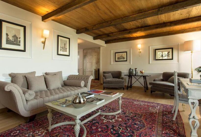 سوییت اجرایی, Villa Le Calvane