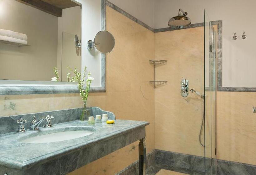 سوئیت 2 خوابه, Villa Le Calvane
