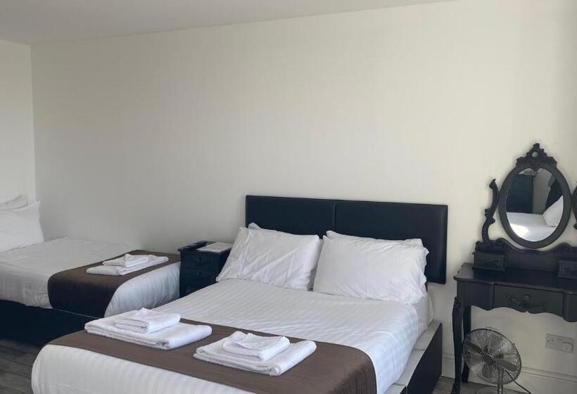 家庭间, Lady Hamilton Inn