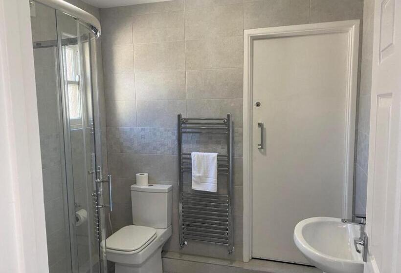 标准单人间, Lady Hamilton Inn