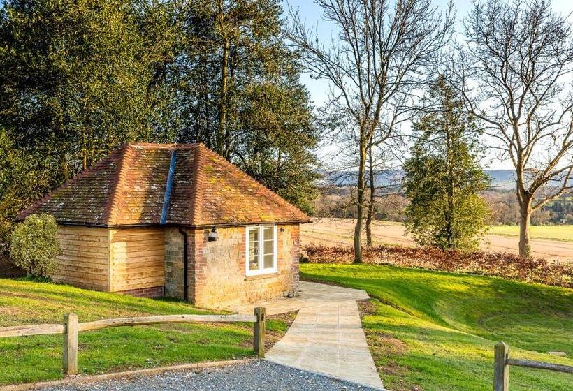 غرفة سوبيريور, Cowdray Lodge