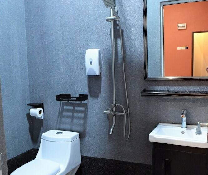 Pokój Deluxe Trzyosobowy, Dj Citi Inn Family Suite