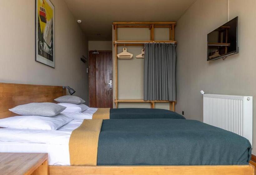 اتاق استاندارد, Quadrum