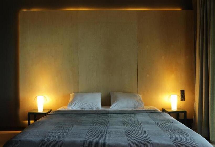 اتاق سوپریور, Quadrum