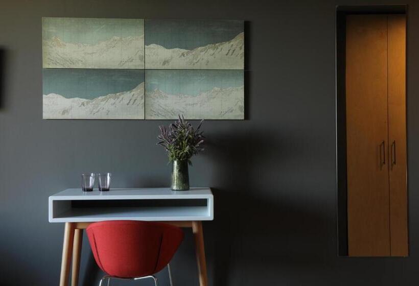 اتاق سوپریور, Quadrum