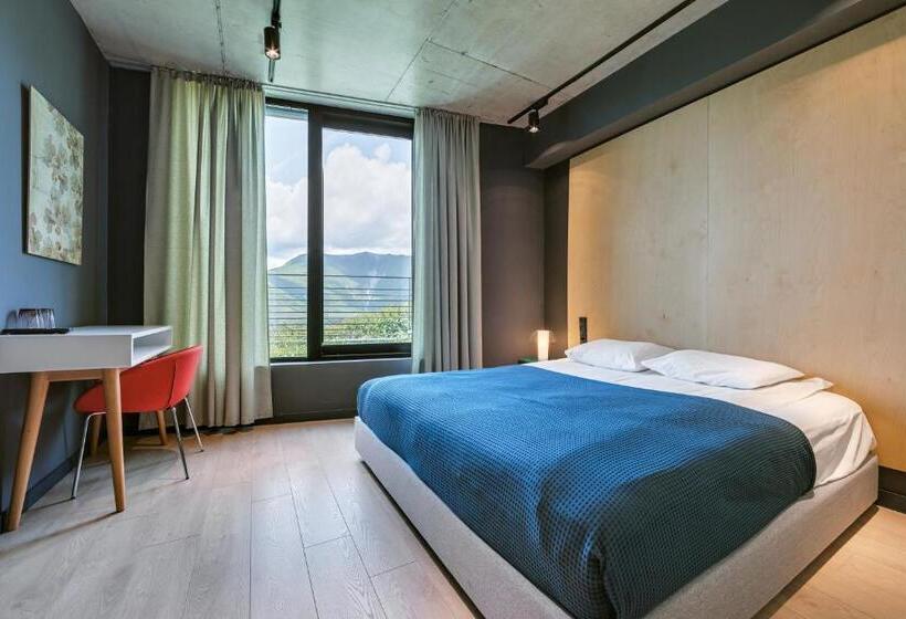 اتاق سوپریور, Quadrum