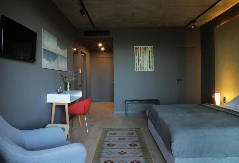 اتاق خانوادگی, Quadrum