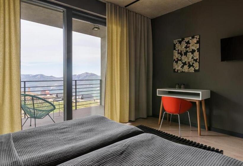 اتاق خانوادگی, Quadrum