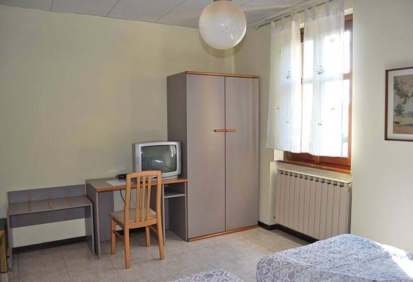 חדר סטנדרט יחיד, Ristorante Albergo Arcade