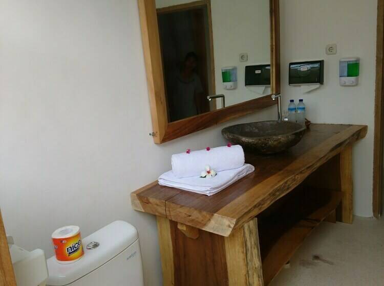 デラックスルーム, Sari Gili Bungalow