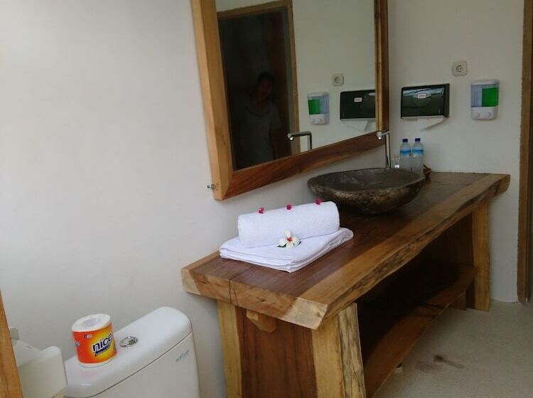 デラックスルーム, Sari Gili Bungalow