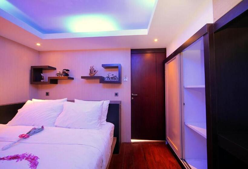 デラックスルーム, Sari Gili Bungalow