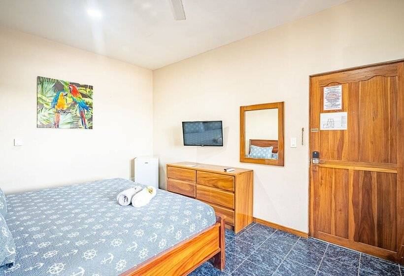 标准间带双人床, & Sport Bar Oz